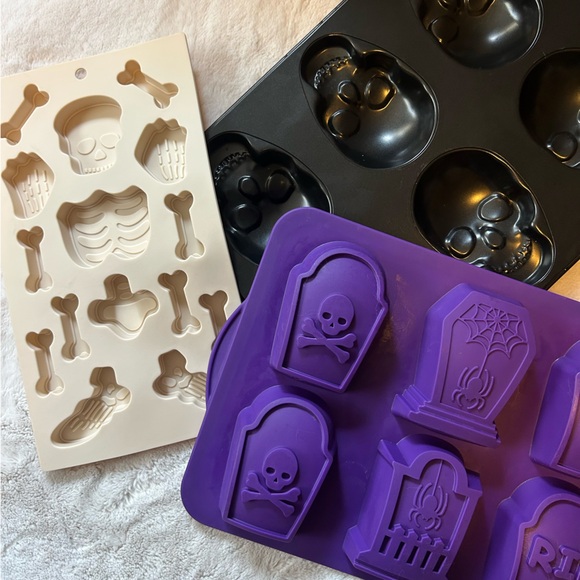 Halloween Baking Sheet Bundle - Picture 2 of 12